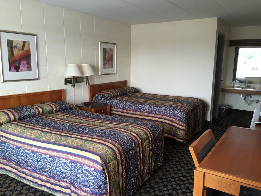 Starved Rock Motor Inn Travelodge By Wyndham Streator Esterno foto